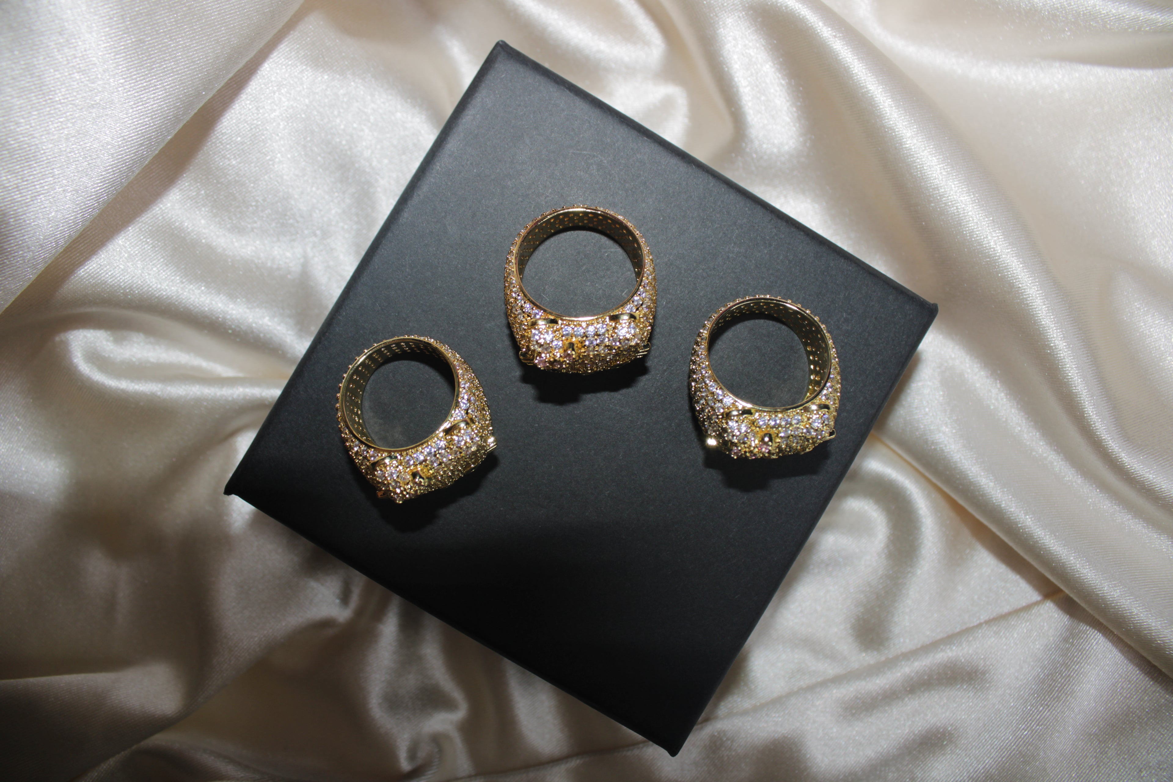 Gold Hello Kitty