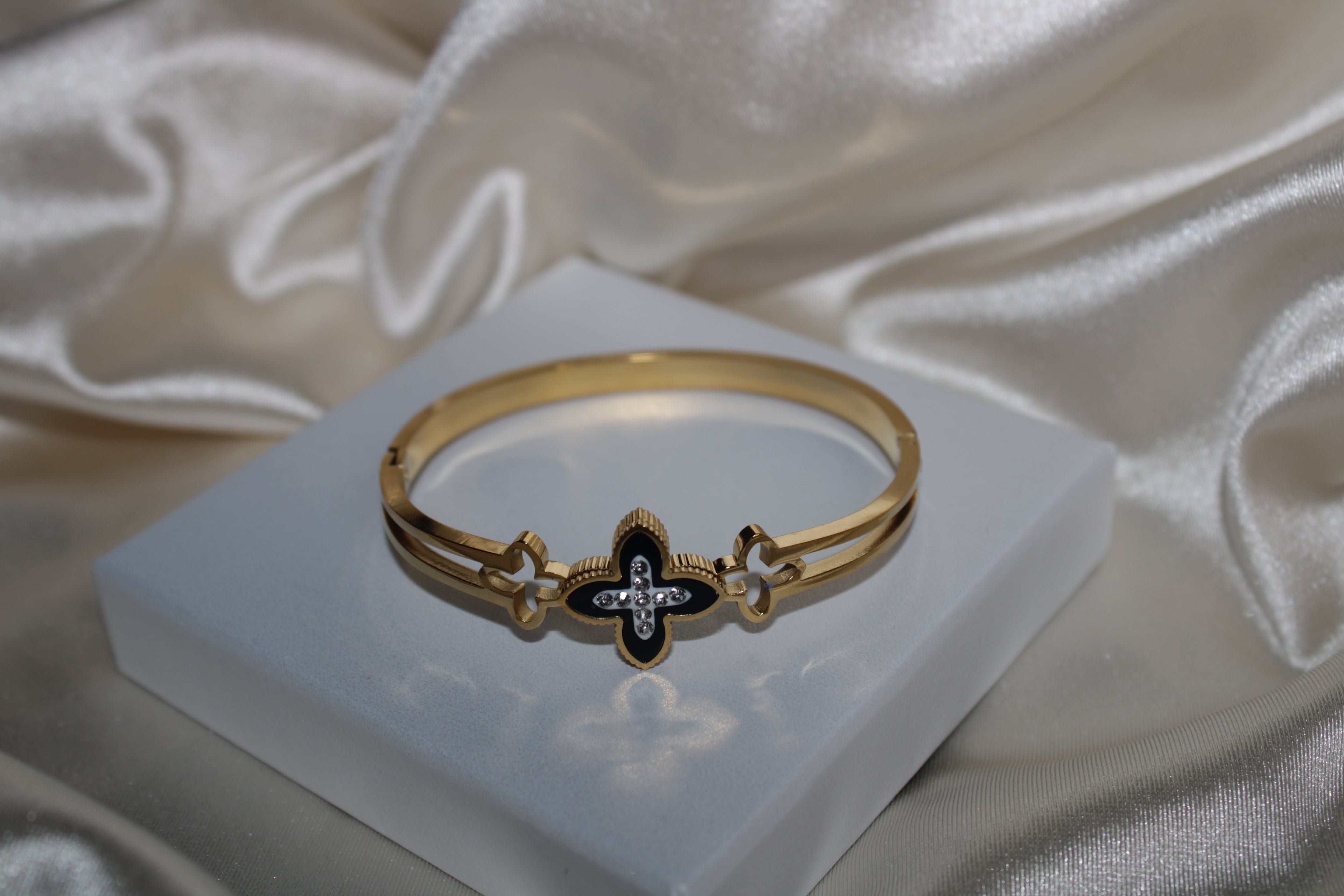 Dainty Dynasty