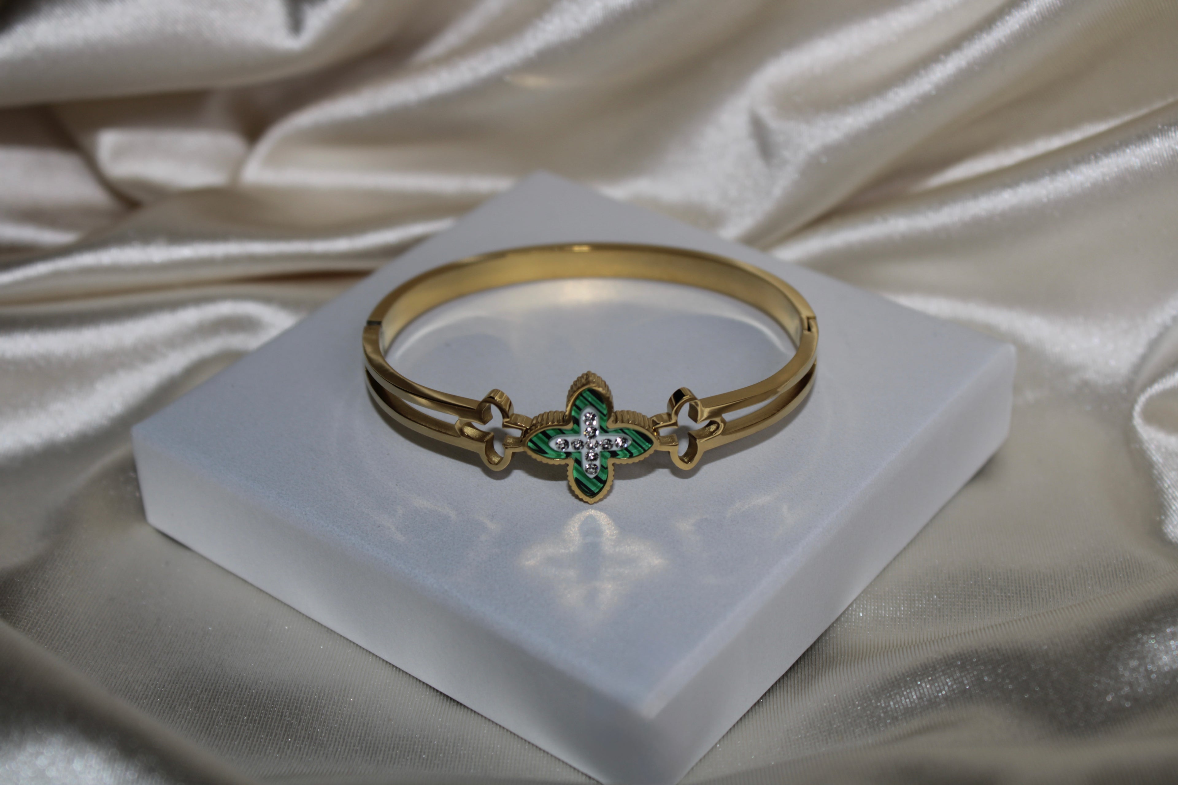 Dainty Dynasty